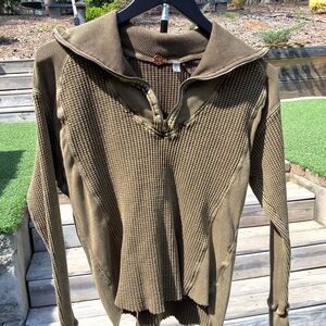 Olive Green Waffle Knit Thermal Top Raw Hem Zip Neck Long Sleeve Small